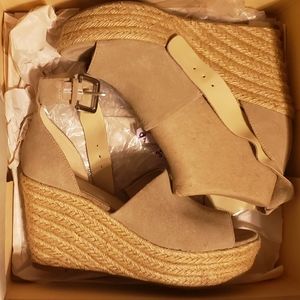 Marc Fisher Cala 8 Suede Wedge Heel